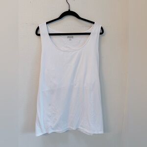 Duluth Trading Co No-Yank Tank with Built-In Bra – 3X – White